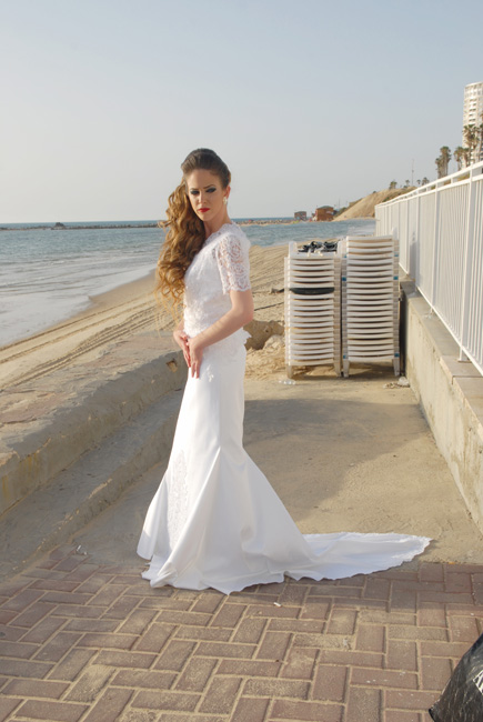 כלה נאה - סטודיו לשמלות כלה צנועות