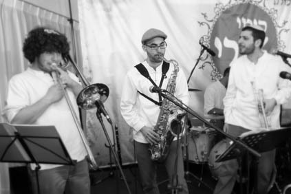 תמונה של תזמורת קומי אורי - להקות / תזמורות