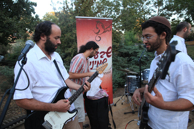 תמונה של להקת תכלס - להקות / תזמורות