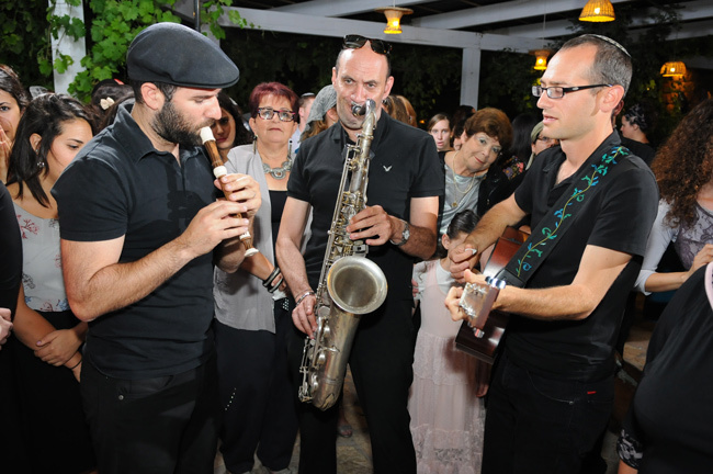 תמונה של משיב הרוח - להקות / תזמורות