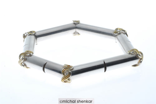 תמונה של מיכל שנקר - טבעות / תכשיטים